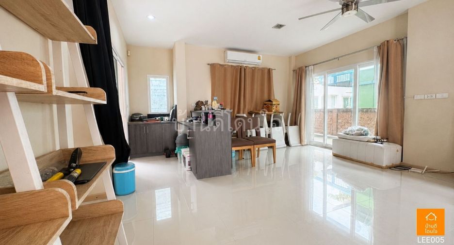 For sale 3 bedrooms house in Mueang Samut Prakan, Samut Prakan
