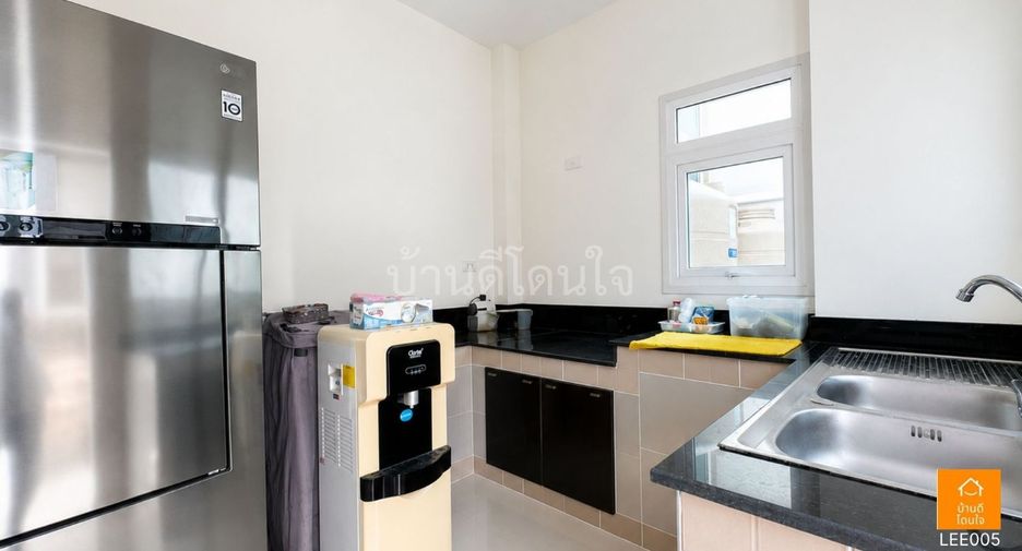 For sale 3 bedrooms house in Mueang Samut Prakan, Samut Prakan