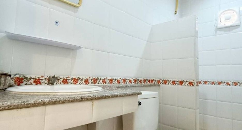 For sale 2 bedrooms house in Mueang Ratchaburi, Ratchaburi