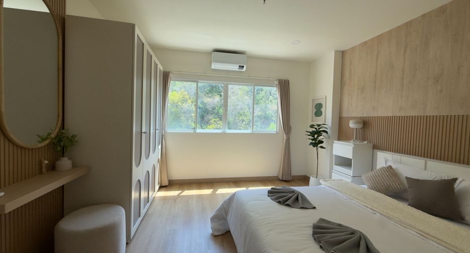 For rent 2 bedrooms condo in Mueang Phuket, Phuket