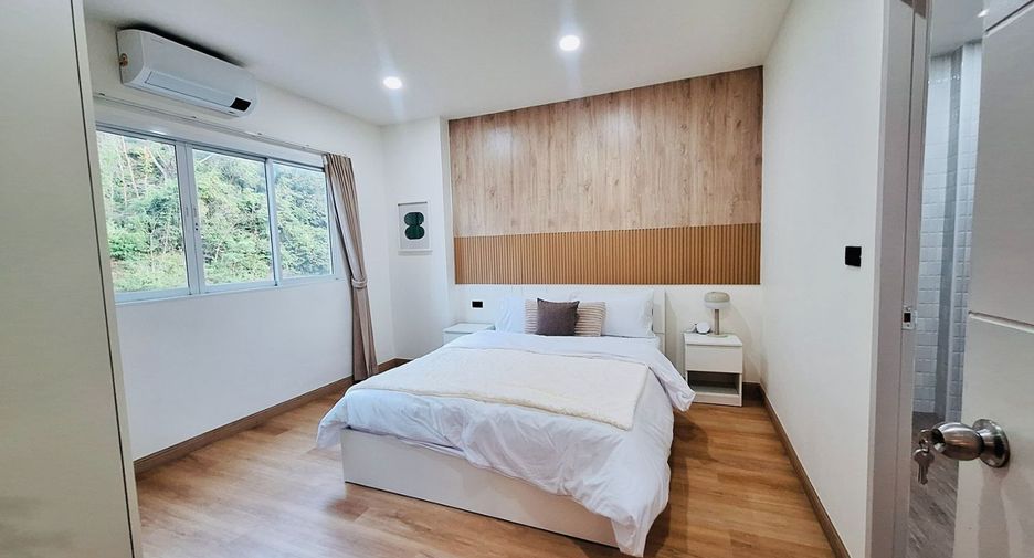For rent 2 bedrooms condo in Mueang Phuket, Phuket