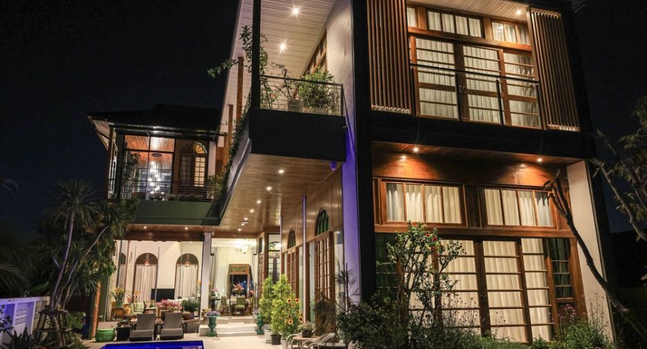 For rent 4 bedrooms villa in Mueang Chiang Mai, Chiang Mai