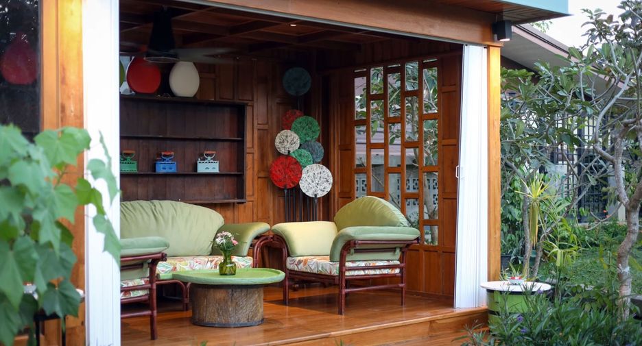 For rent 4 bedrooms villa in Mueang Chiang Mai, Chiang Mai