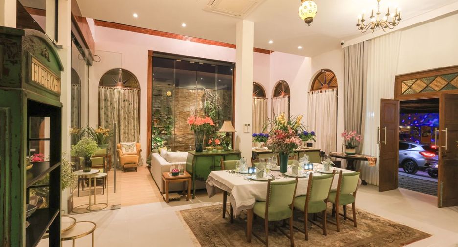 For rent 4 bedrooms villa in Mueang Chiang Mai, Chiang Mai