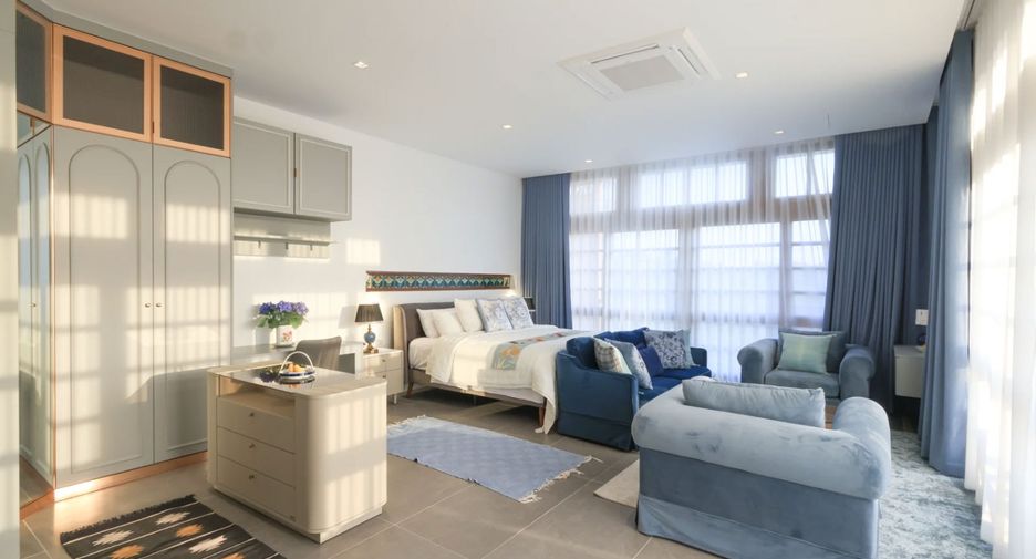 For rent 4 bedrooms villa in Mueang Chiang Mai, Chiang Mai