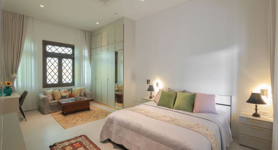 For rent 4 bedrooms villa in Mueang Chiang Mai, Chiang Mai