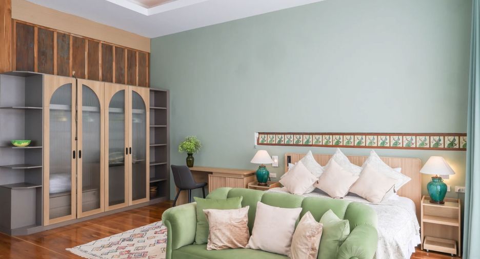 For rent 4 bedrooms villa in Mueang Chiang Mai, Chiang Mai