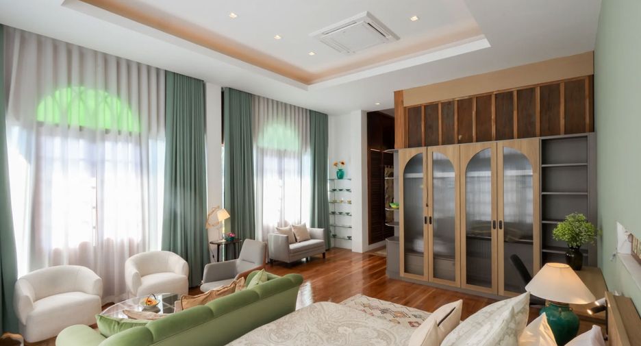 For rent 4 bedrooms villa in Mueang Chiang Mai, Chiang Mai