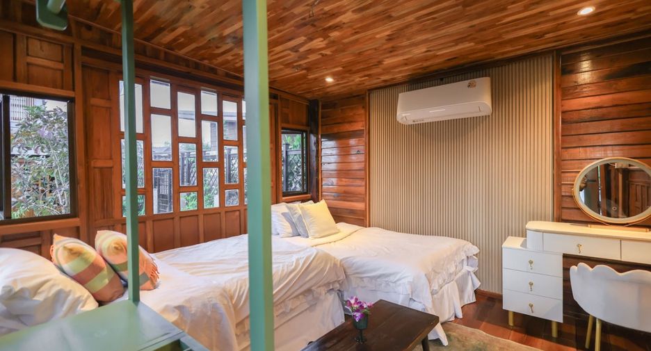 For rent 4 bedrooms villa in Mueang Chiang Mai, Chiang Mai