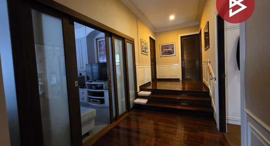 出售 6 卧室 独立屋 在 Pak Kret, Nonthaburi