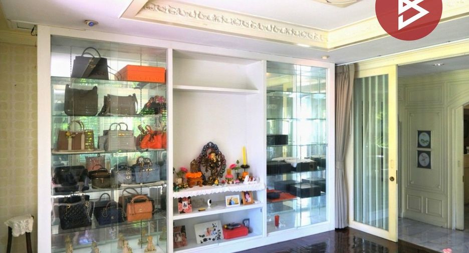 出售 6 卧室 独立屋 在 Pak Kret, Nonthaburi