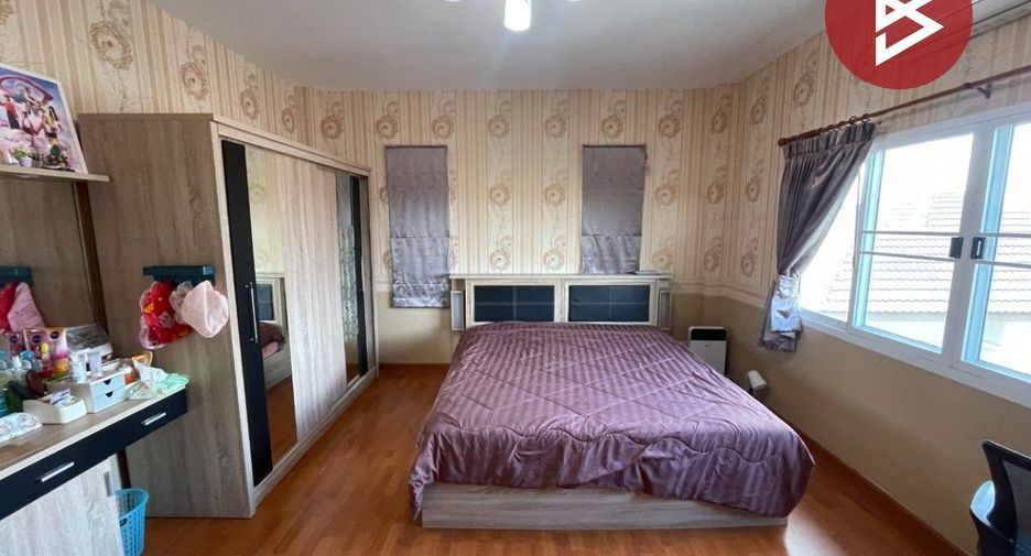 Haus zur Miete und zum Kauf mit 4 Zimmer in Si Maha Phot, Prachin Buri