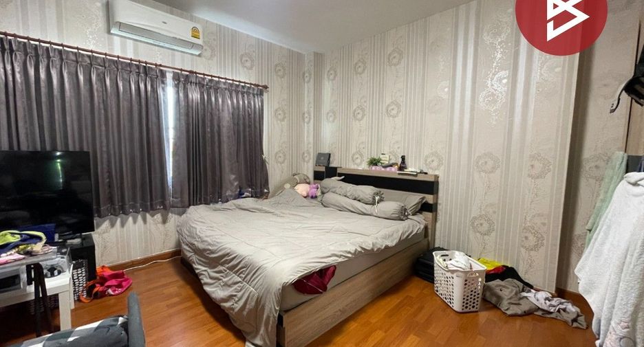 Haus zur Miete und zum Kauf mit 4 Zimmer in Si Maha Phot, Prachin Buri