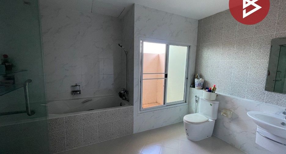 For rent そして for sale 4 ベッドルーム house in Si Maha Phot, Prachin Buri