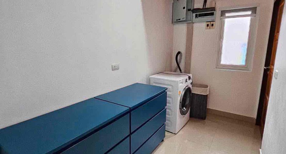 Haus zur Miete mit 3 Zimmer in Bang Lamung, Chonburi