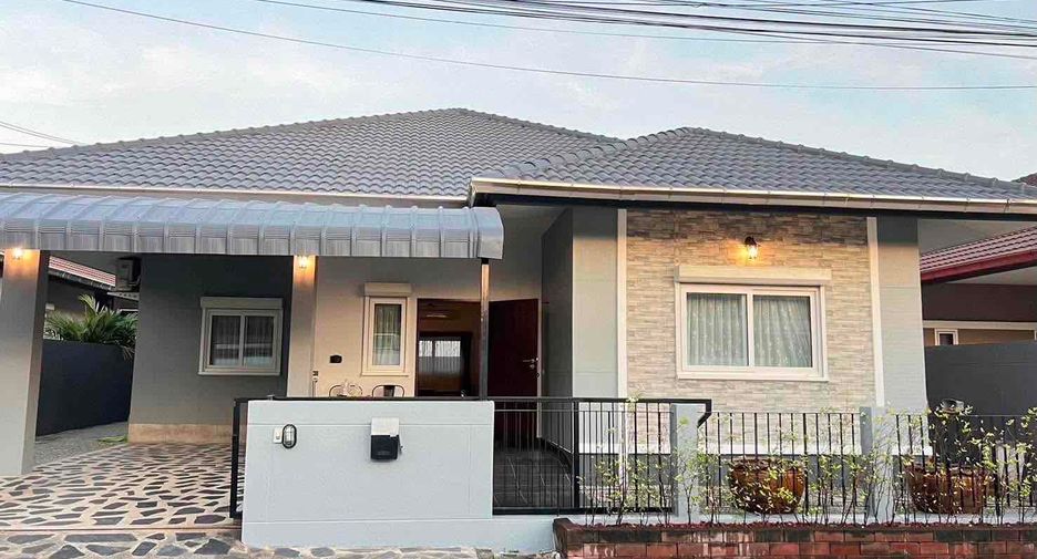 Haus zur Miete mit 3 Zimmer in Bang Lamung, Chonburi