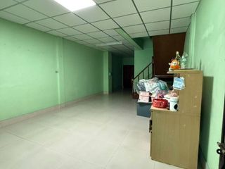 Casa adosada en venta de 2 habitaciones en Bang Khae, Bangkok