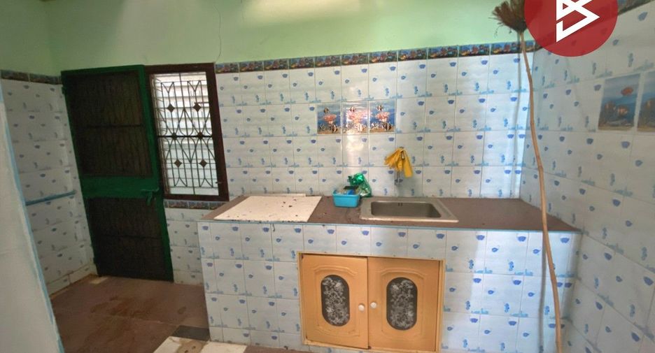 For sale 2 bedrooms townhouse in Mueang Samut Prakan, Samut Prakan