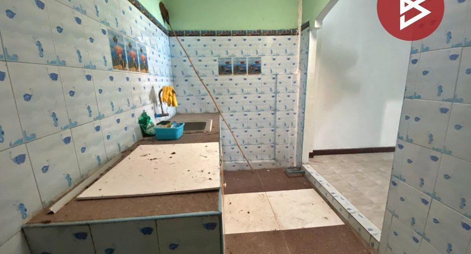 For sale 2 bedrooms townhouse in Mueang Samut Prakan, Samut Prakan