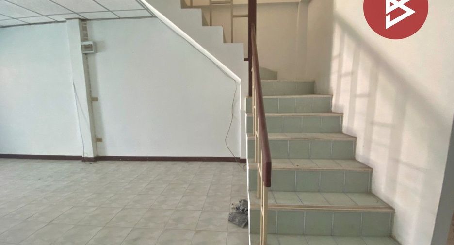 For sale 2 bedrooms townhouse in Mueang Samut Prakan, Samut Prakan