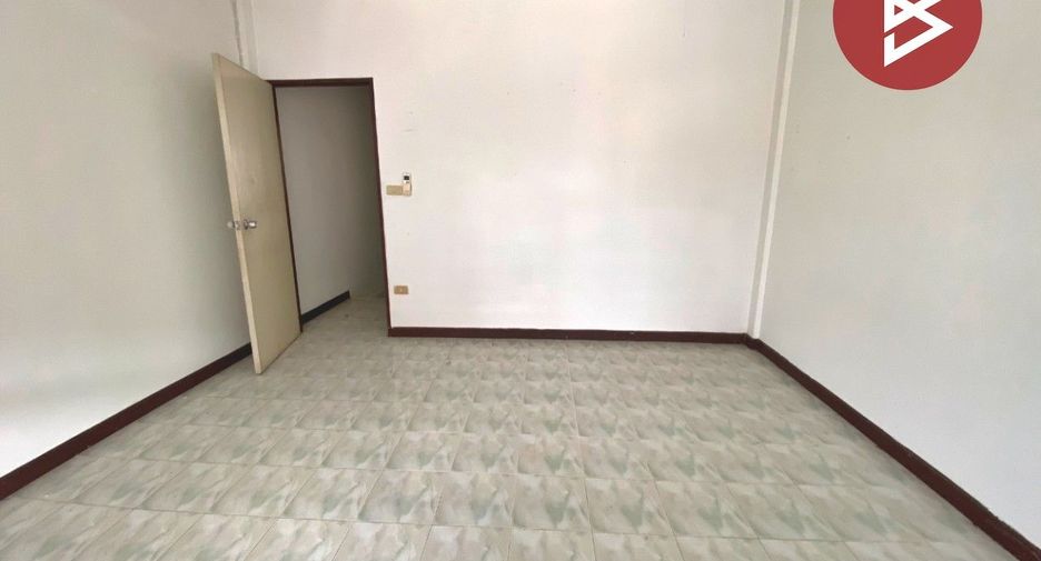 For sale 2 bedrooms townhouse in Mueang Samut Prakan, Samut Prakan