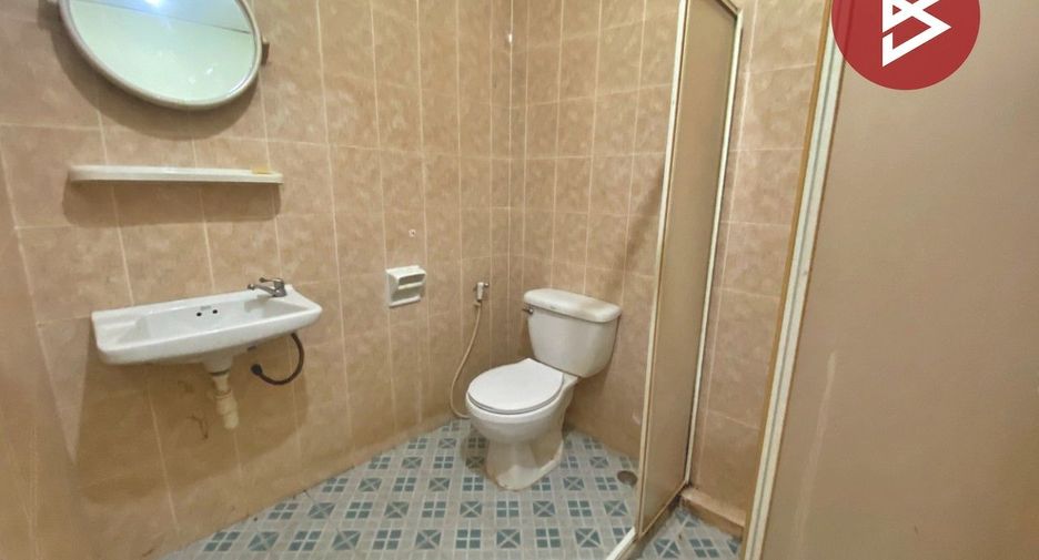 For sale 2 bedrooms townhouse in Mueang Samut Prakan, Samut Prakan