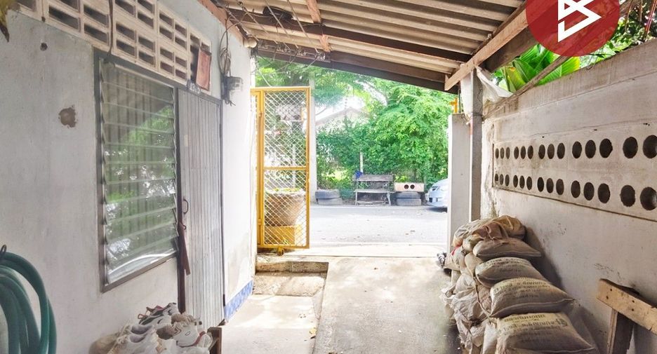 For sale 10 bedrooms apartment in Sam Phran, Nakhon Pathom