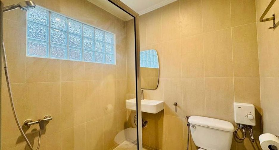 For rent 3 bedrooms house in Bang Lamung, Chonburi