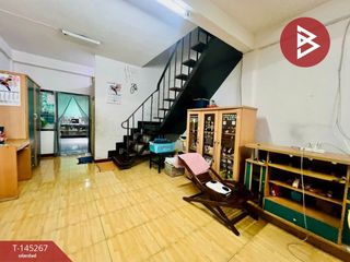 À vendre 2 chambres maison de ville à Bang Na, Bangkok