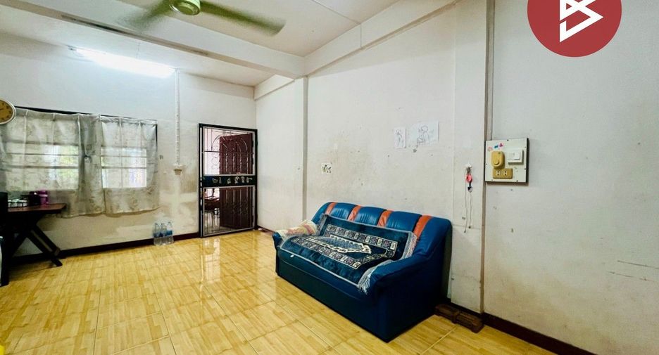 À vendre 2 chambres maison de ville à Bang Na, Bangkok