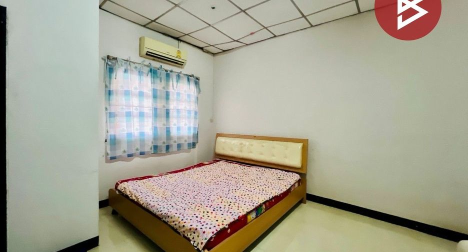 À vendre 2 chambres maison de ville à Bang Na, Bangkok