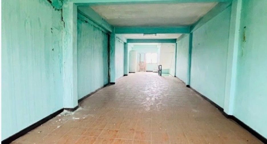 À vendre 3 chambres local commercial à Mueang Samut Sakhon, Samut Sakhon