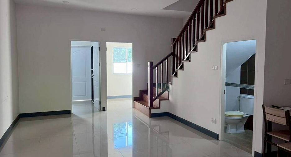 For rent 2 bedrooms townhouse in San Sai, Chiang Mai
