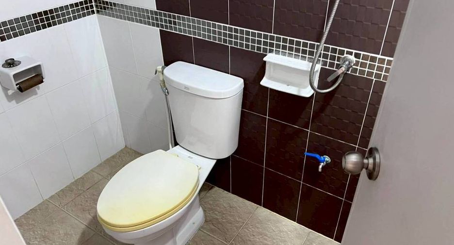 For rent 2 bedrooms townhouse in San Sai, Chiang Mai
