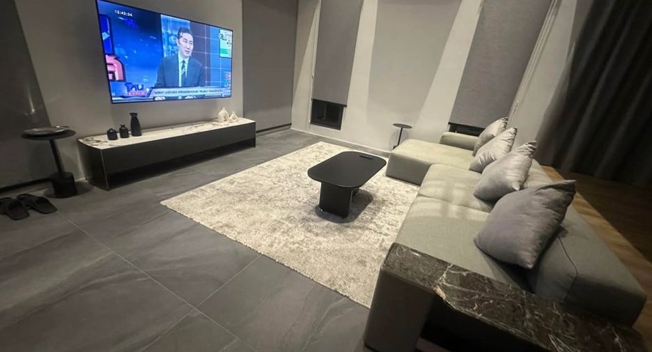 Casa en alquiler y en venta de 4 habitaciones en Bang Phli, Samut Prakan