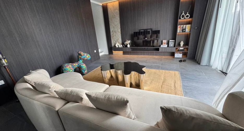 Casa en alquiler y en venta de 4 habitaciones en Bang Phli, Samut Prakan