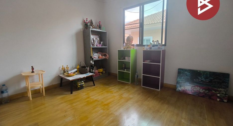À vendre 3 chambres maison de ville à Mueang Samut Sakhon, Samut Sakhon