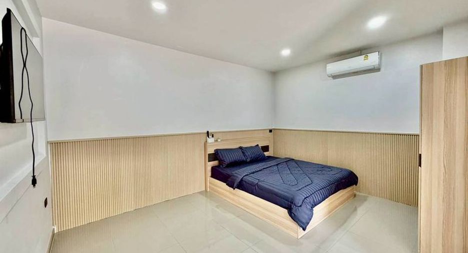 For rent 7 bedrooms house in Bang Lamung, Chonburi