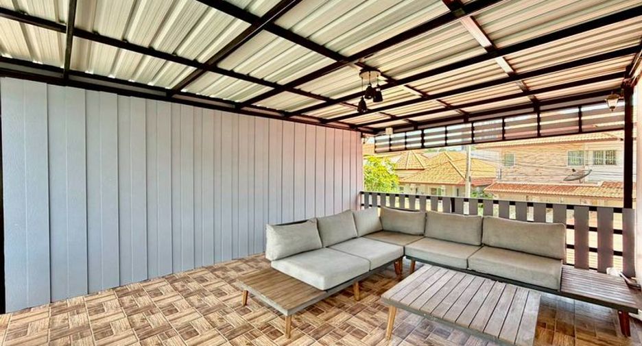 For rent 7 bedrooms house in Bang Lamung, Chonburi