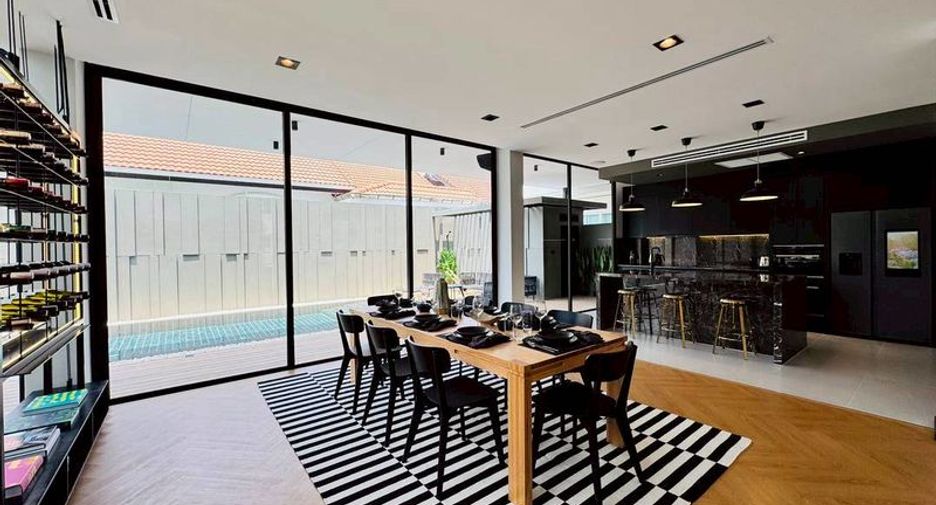 For rent 5 bedrooms house in Jomtien, Pattaya