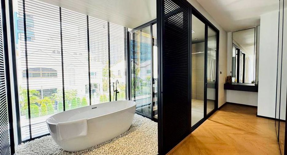 For rent 5 bedrooms house in Jomtien, Pattaya