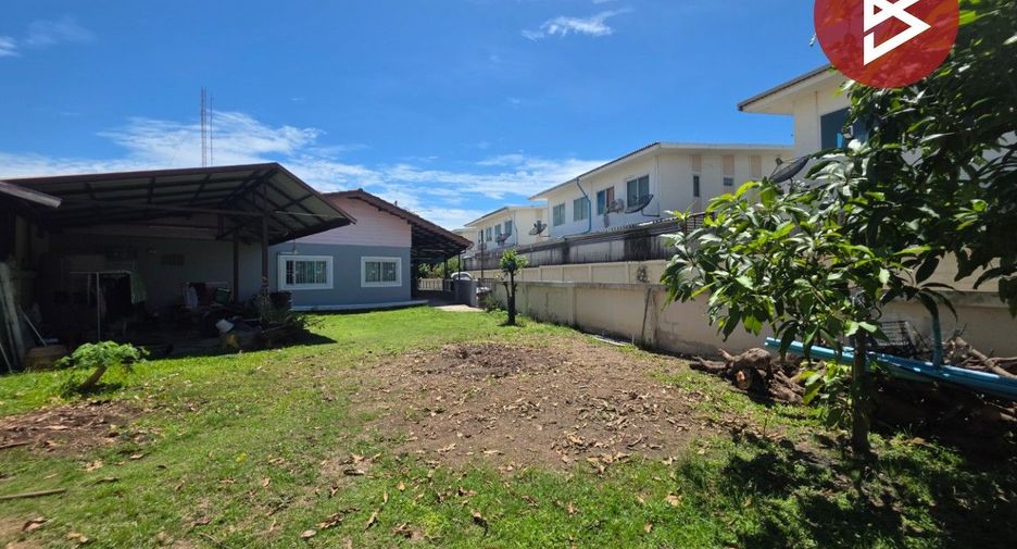 For sale 3 bedrooms townhouse in Si Racha, Chonburi