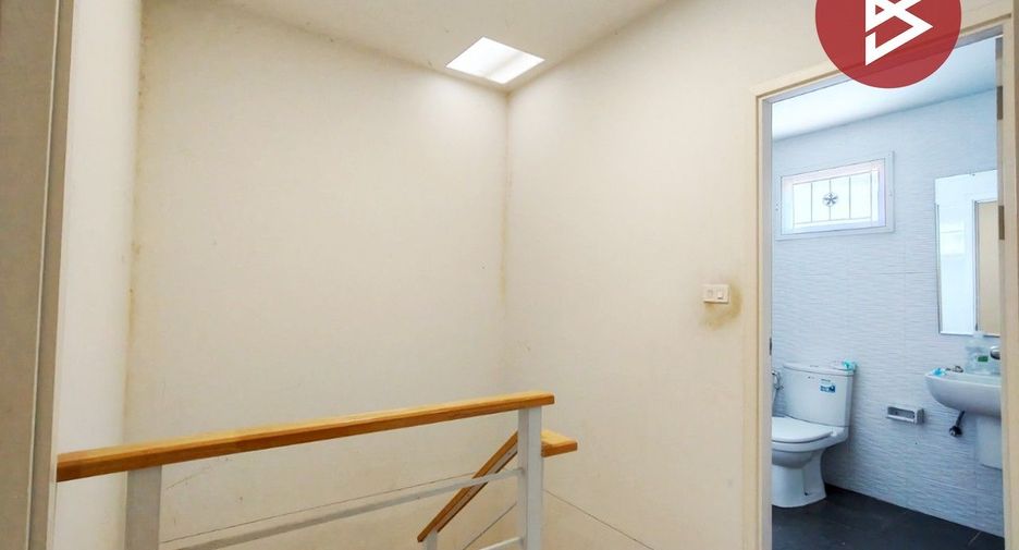 For sale 3 bedrooms townhouse in Khlong Luang, Pathum Thani