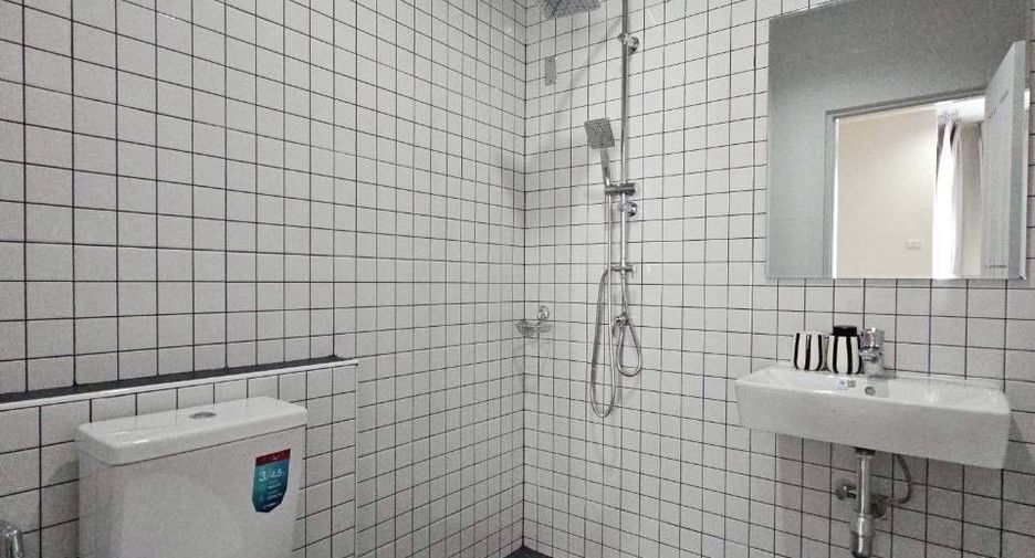 For sale 2 bedrooms townhouse in Mueang Chon Buri, Chonburi
