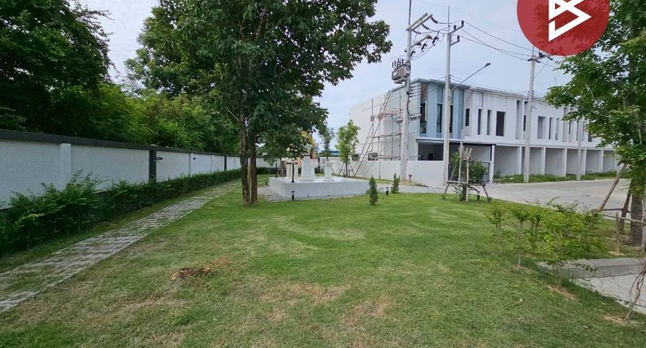 For sale 2 bedrooms townhouse in Mueang Chon Buri, Chonburi