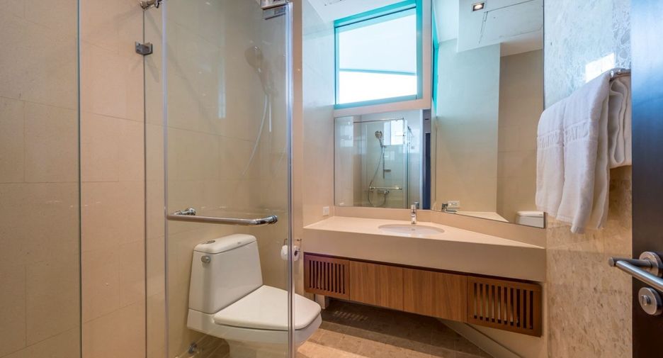 For rent 4 bedrooms apartment in Bang Kho Laem, Bangkok