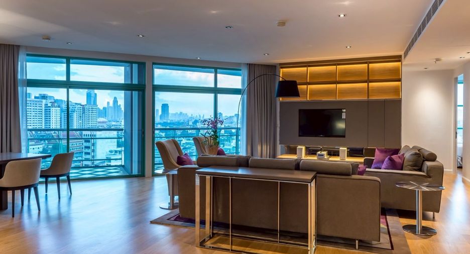For rent 4 bedrooms apartment in Bang Kho Laem, Bangkok