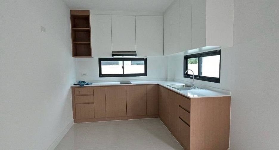 出售 4 卧室 独立屋 在 Mueang Chon Buri, Chon Buri