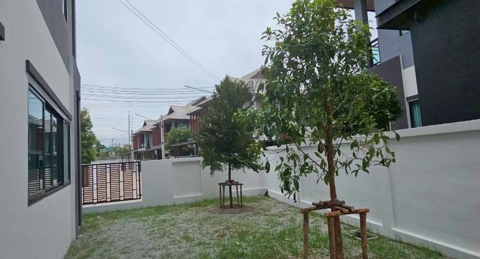 出售 4 卧室 独立屋 在 Mueang Chon Buri, Chon Buri