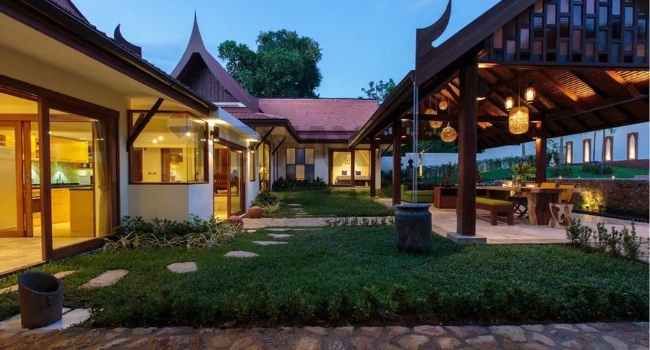 For rent 4 bedrooms villa in Ko Samui, Surat Thani